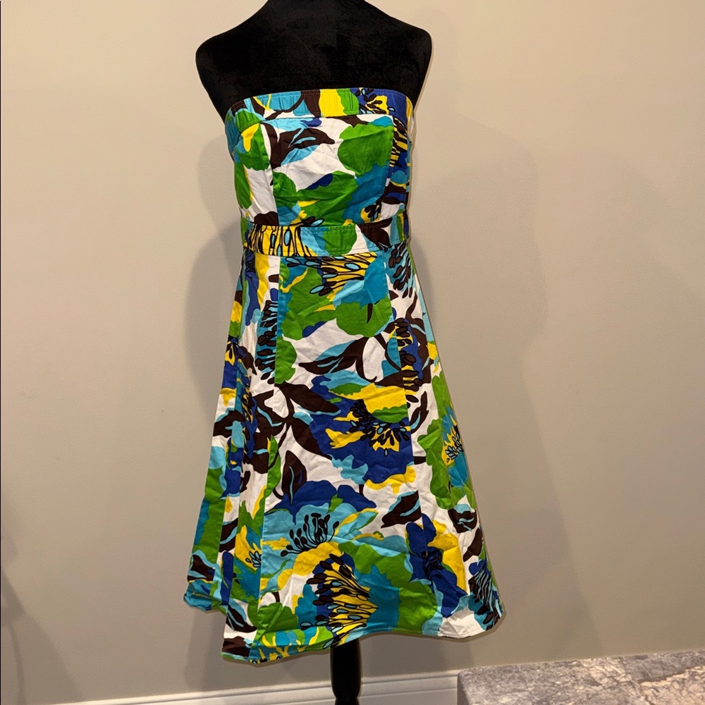 Bright Floral Print Strapless Island Style Dress sz 8 So Cute!  🥰